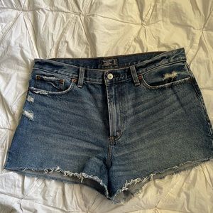 Abercrombie Annie high rise short size 12